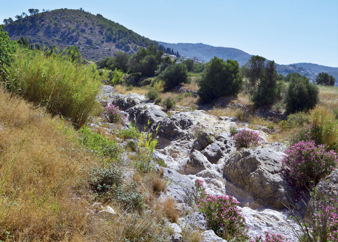 Marmitas de gigante en el río Gorgos, aguas abajo de la localidad de Xaló